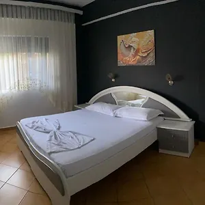  Apartment Kanina Albania